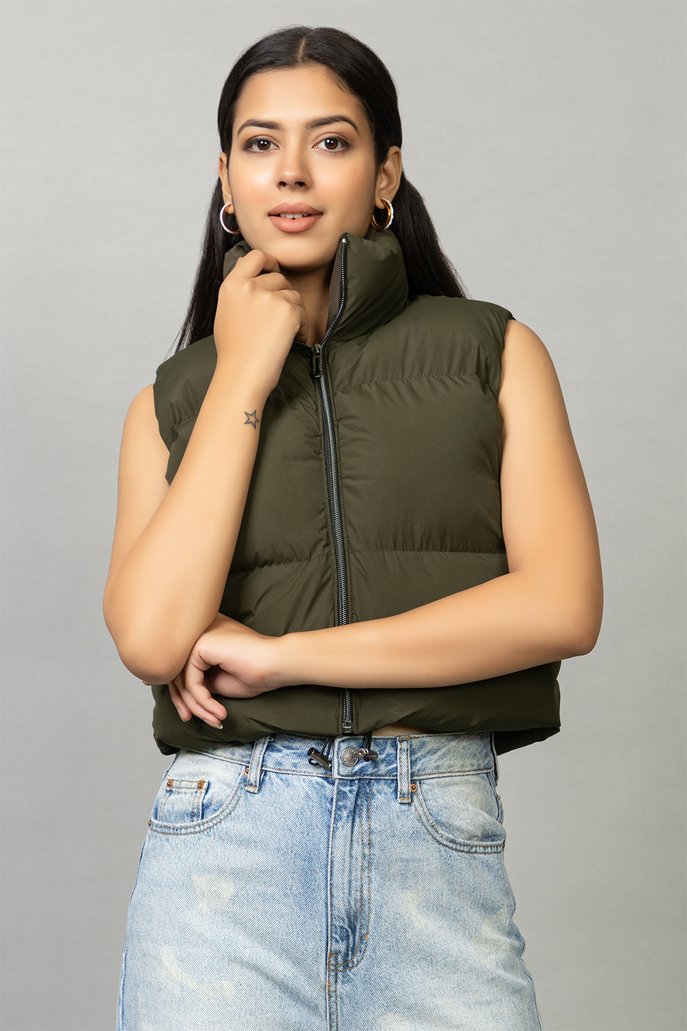 DARKGREEN SLEEVELESS PUFFER JACKET